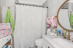 129 Gailmore Dr, Yonkers, NY 10710 - Photo 15