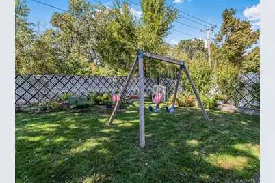 129 Gailmore Drive, Yonkers, NY 10710 - Photo 11