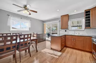 283 Calhoun Ave, Bronx, NY 10465 - Photo 5