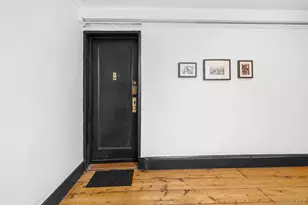 340 W 11th St, New York, NY 10014 - Photo 9