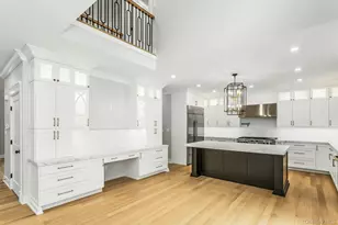 9 Hill Dr, Glen Head, NY 11545 - Photo 11