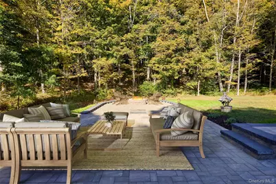 568 Oak Summit Road, Millbrook, NY 12545 - Photo 3