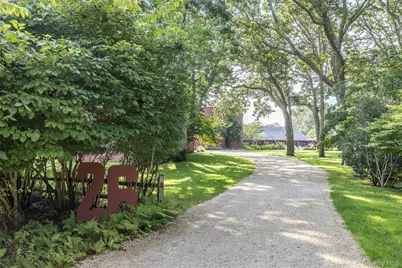 26 Ruxton Road, East Hampton, NY 11937 - Photo 3
