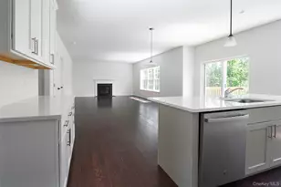 2 Merrywood Rd, Wappingers Falls, NY 12590 - Photo 5