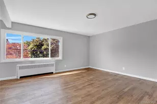 318 Vincent Ave, Lynbrook, NY 11563 - Photo 3