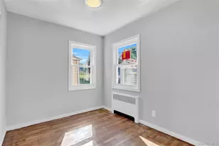 318 Vincent Ave, Lynbrook, NY 11563 - Photo 17