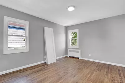 318 Vincent Avenue, Lynbrook, NY 11563 - Photo 13