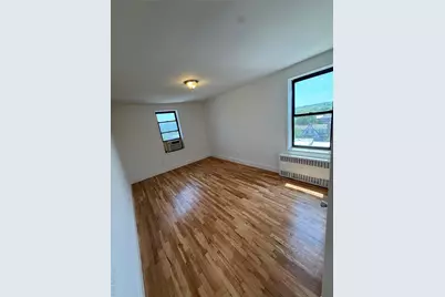 71-11 Yellowstone Boulevard #7R, Forest Hills, NY 11375 - Photo 5