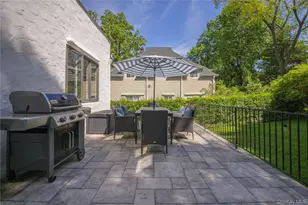 209 Pondfield Rd W, Bronxville, NY 10708 - Photo 27