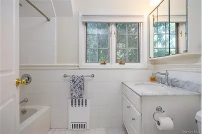 209 Pondfield Road W, Bronxville, NY 10708 - Photo 23