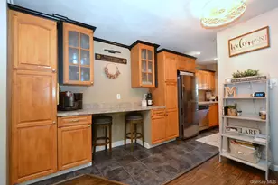 18 Glen Hollow Dr, Holtsville, NY 11742 - Photo 5