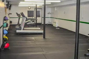 18 Glen Hollow Dr, Holtsville, NY 11742 - Photo 15