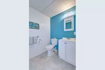 410 Mystic Way, Bay Shore, NY 11706 - Photo 29