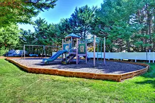 410 Mystic Way, Bay Shore, NY 11706 - Photo 35