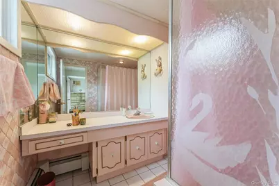 596 Foch Boulevard, Williston Park, NY 11596 - Photo 21