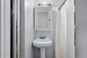 102 Washington Ave, Suffern, NY 10901 - Photo 13