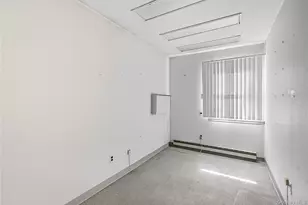 62 The Hemlocks, Roslyn, NY 11576 - Photo 19