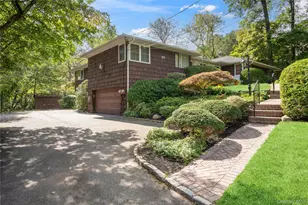 62 The Hemlocks, Roslyn, NY 11576 - Photo 3