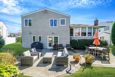 4000 Greentree Drive, Oceanside, NY 11572 - Photo 35