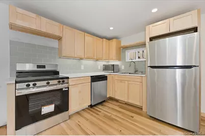 132-A Raymond Street, Rockville Centre, NY 11570 - Photo 5