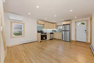 132 A Raymond St, Rockville Centre, NY 11570 - Photo 3