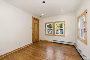 132 A Raymond St, Rockville Centre, NY 11570 - Photo 7