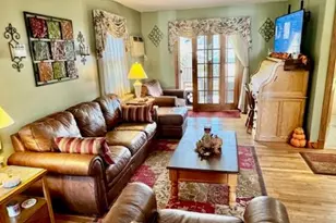 404 Kensington Ct, Copiague, NY 11726 - Photo 3