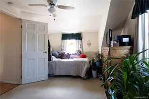 404 Kensington Ct, Copiague, NY 11726 - Photo 17