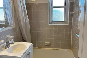 18-40 211st St, Bayside, NY 11360 - Photo 9