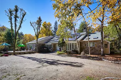 356 Rossway Road, Pleasant Valley, NY 12569 - Photo 5