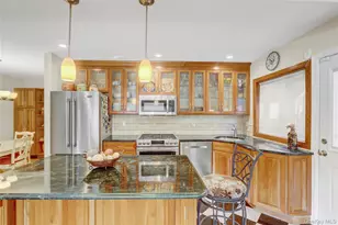 61-34 76th St, Middle Village, NY 11379 - Photo 9