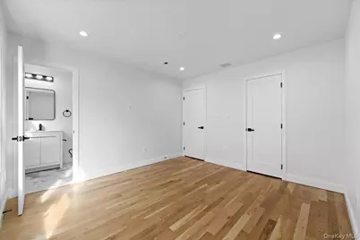 93 Thurton Place, Yonkers, NY 10704 - Photo 25