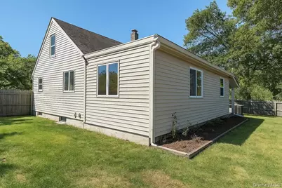 171 Stanley Drive, Centereach, NY 11720 - Photo 3