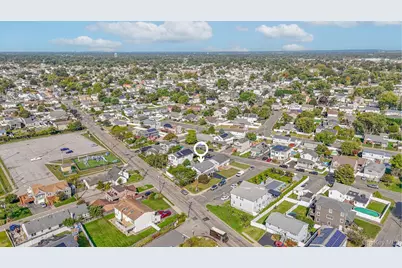 769 Bay Place, Lindenhurst, NY 11757 - Photo 29