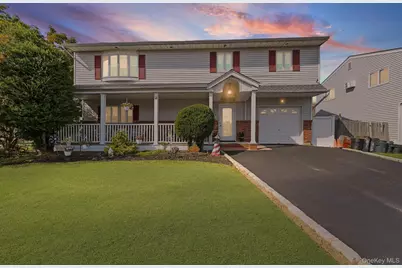 769 Bay Place, Lindenhurst, NY 11757 - Photo 13