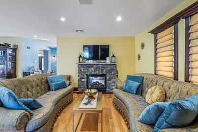 8230 58th Avenue, Middle Village, NY 11379 - Photo 11