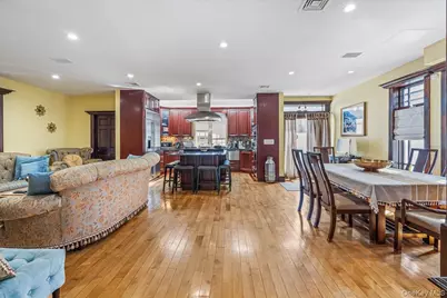 8230 58th Avenue, Middle Village, NY 11379 - Photo 9