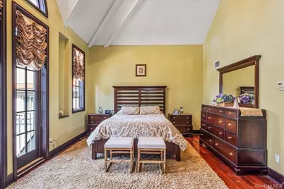 8230 58th Avenue, Middle Village, NY 11379 - Photo 15