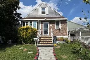 35 Harvard St, Valley Stream, NY 11580 - Photo 1