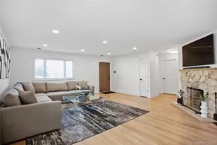 110 Hampton Way, Merrick, NY 11566 - Photo 9