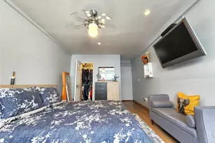 25 Park Pl, Great Neck, NY 11021 - Photo 11