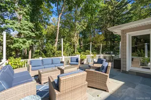 16 Pine Rd, Syosset, NY 11791 - Photo 37