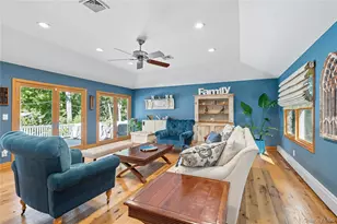 16 Pine Rd, Syosset, NY 11791 - Photo 7