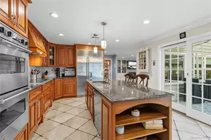 16 Pine Rd, Syosset, NY 11791 - Photo 11