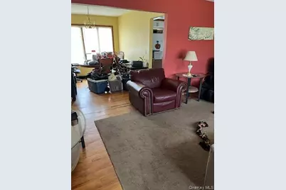 32 Nearwater Avenue, Massapequa, NY 11758 - Photo 3