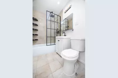 2064 Bathgate Avenue, Bronx, NY 10457 - Photo 11