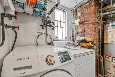 64-65 Cloverdale Boulevard, Oakland Gardens, NY 11364 - Photo 23