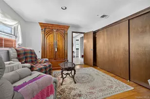 73 Reed Dr, Roslyn, NY 11576 - Photo 19