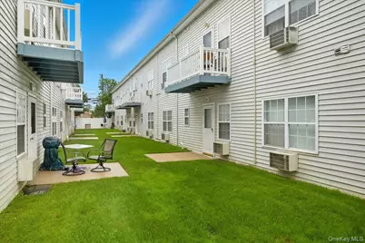 197 Fulton Street #2, Farmingdale, NY 11735 - Photo 23