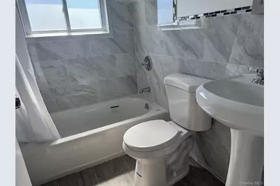 27 Gleaner Lane, Levittown, NY 11756 - Photo 11